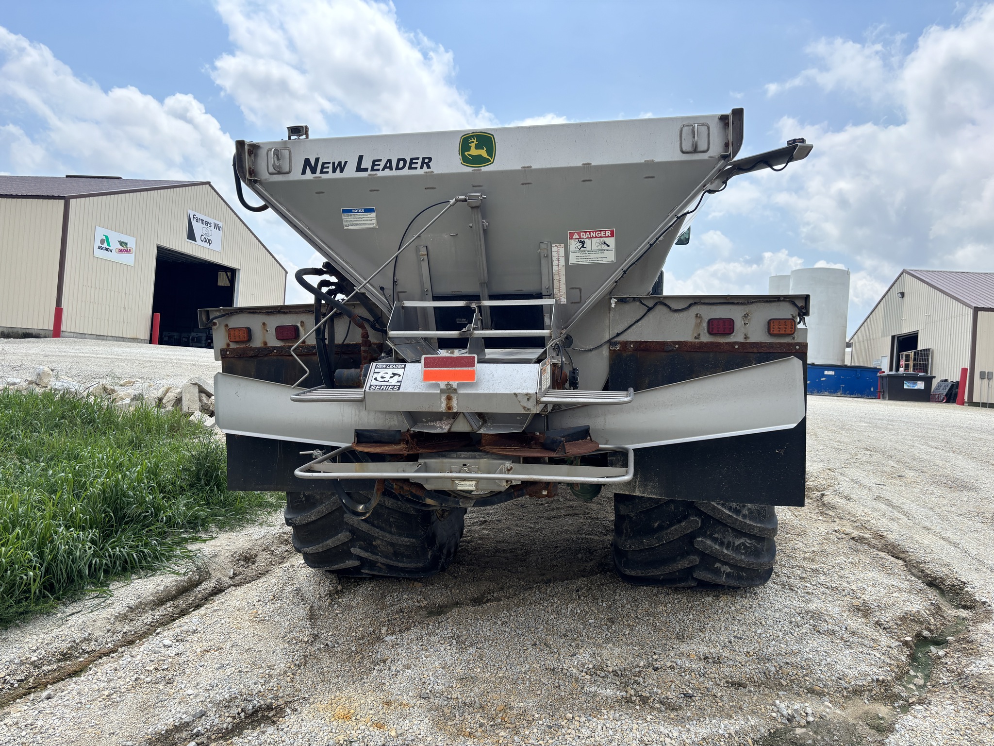 2017 John Deere F4365 Image 4