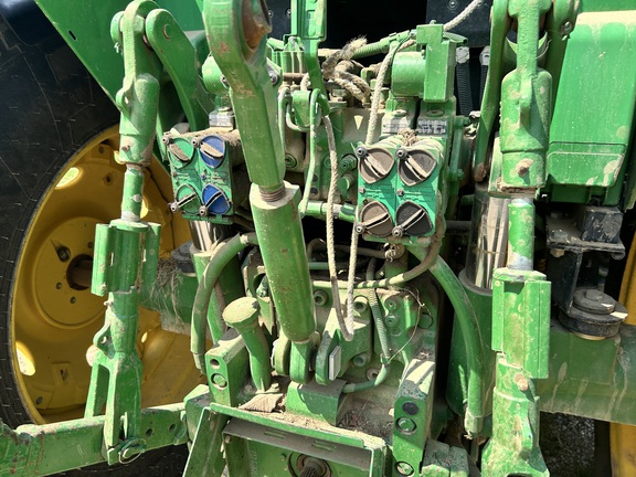 Photo of 2011 John Deere 7230 Premium