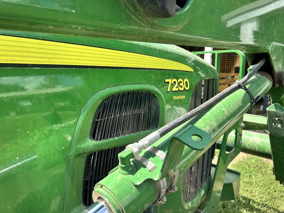 Photo of 2011 John Deere 7230 Premium