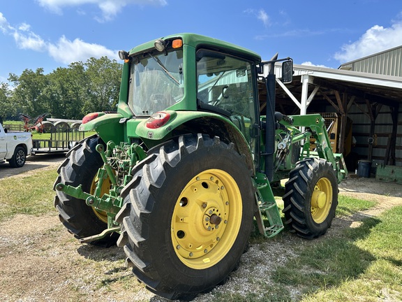 Photo of 2011 John Deere 7230 Premium