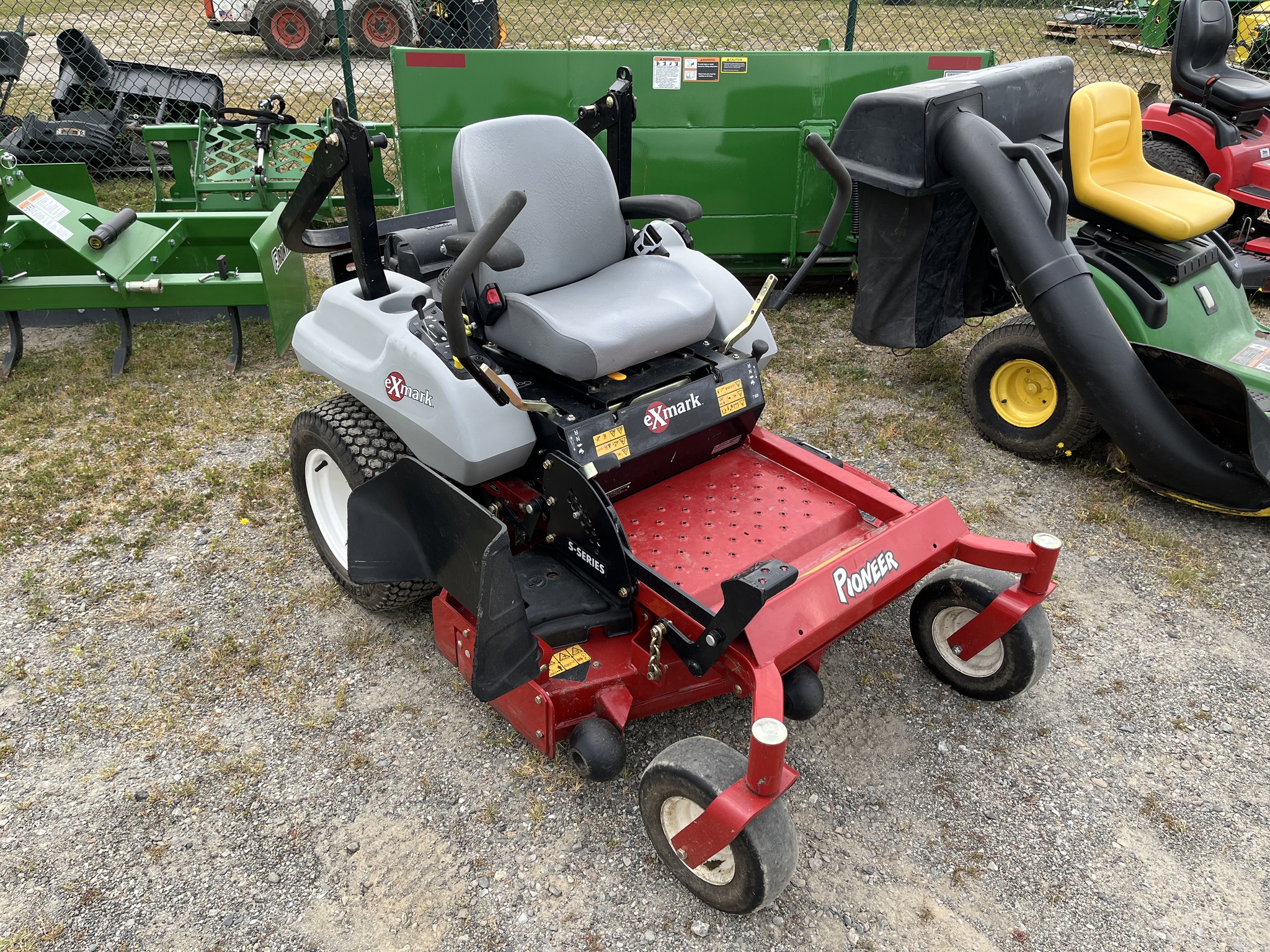 2015 Exmark PNS710GKC48300 Image 6