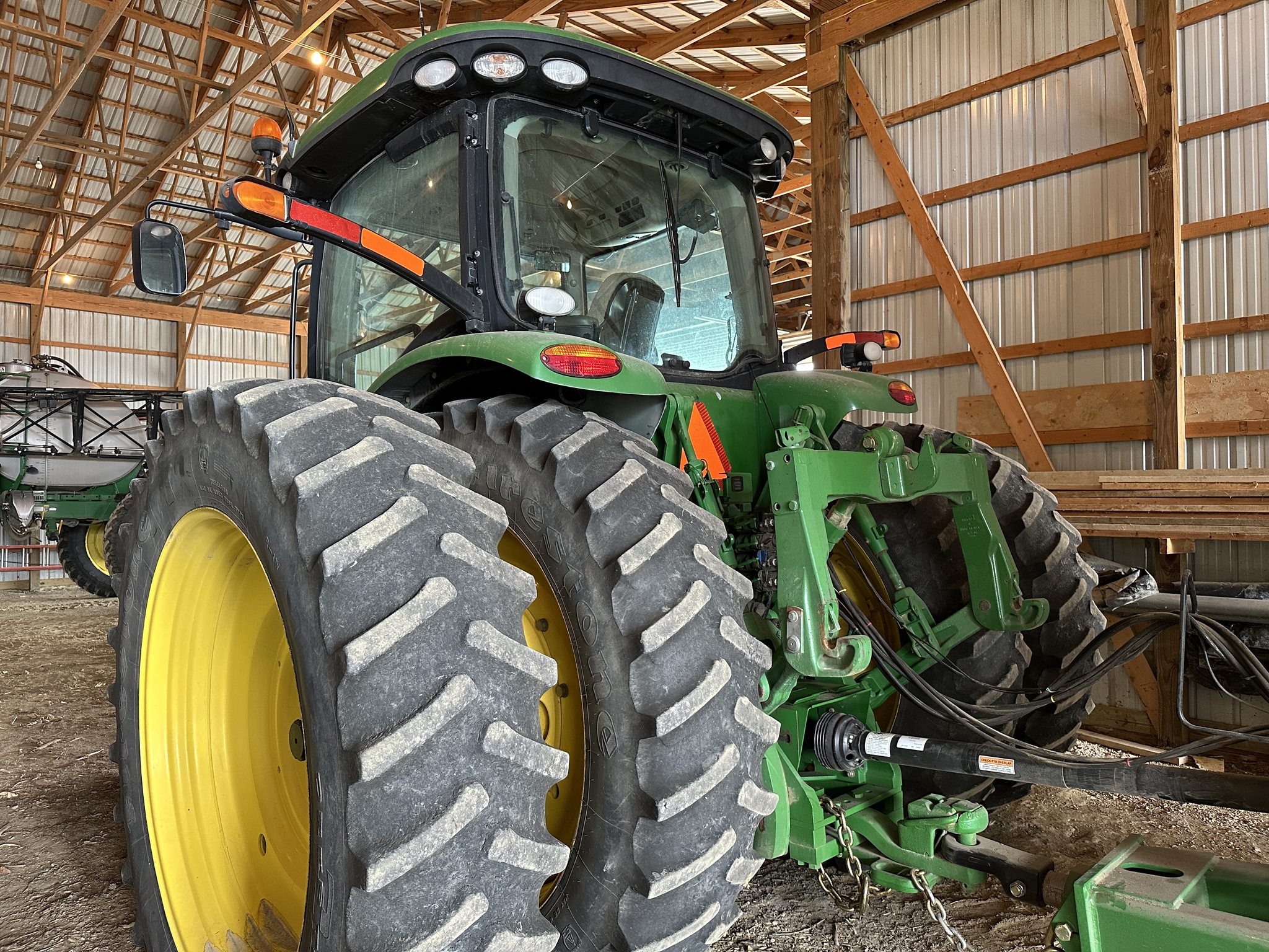 2010 John Deere 8270R Image 9