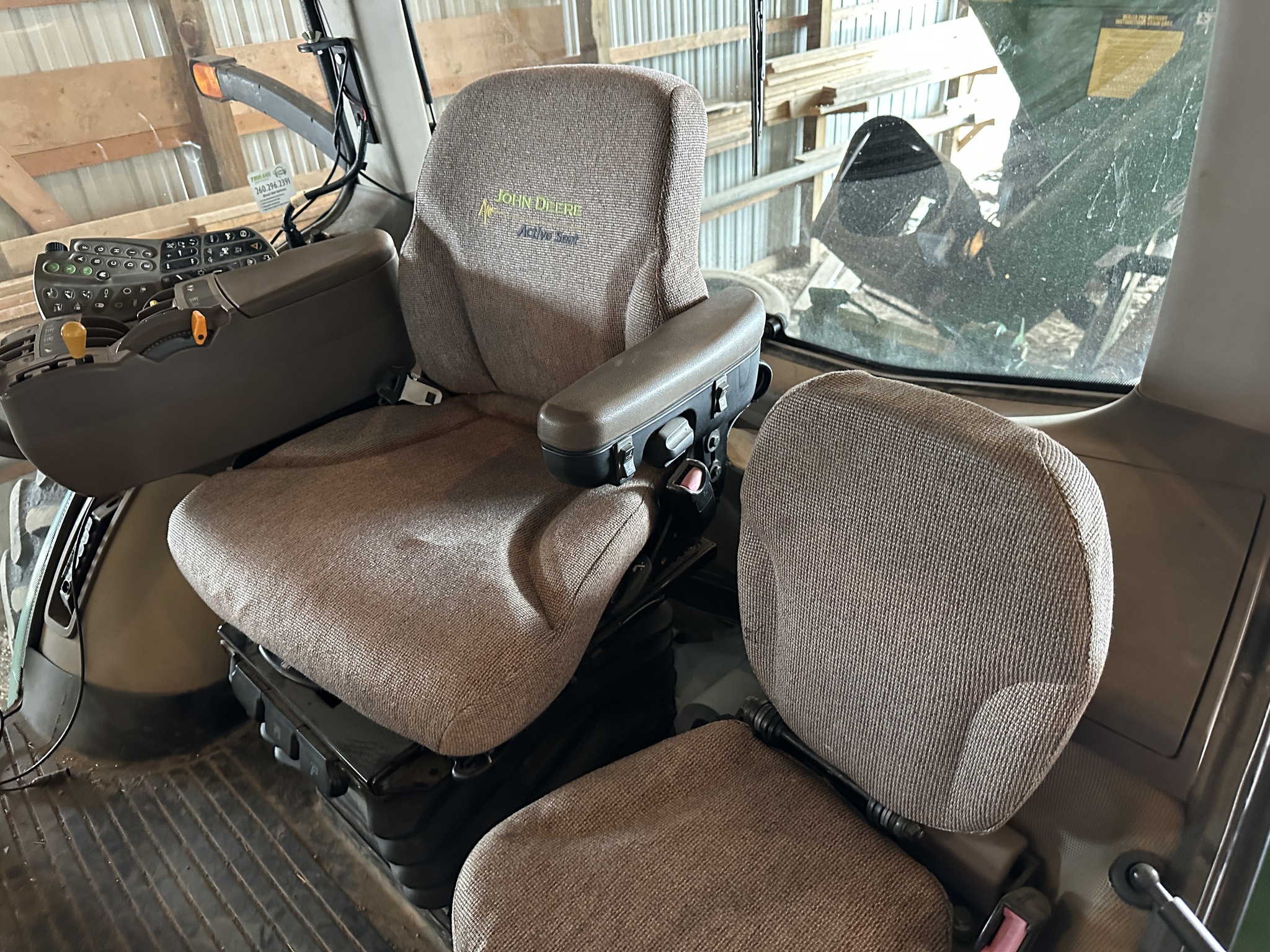2010 John Deere 8270R Image 15