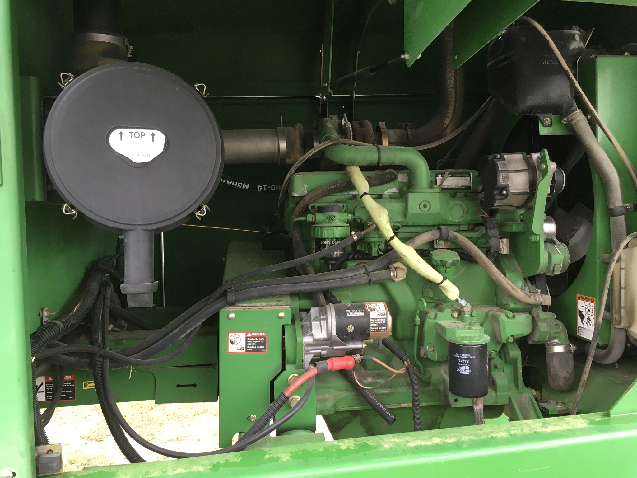 2002 John Deere 4895 Image 10