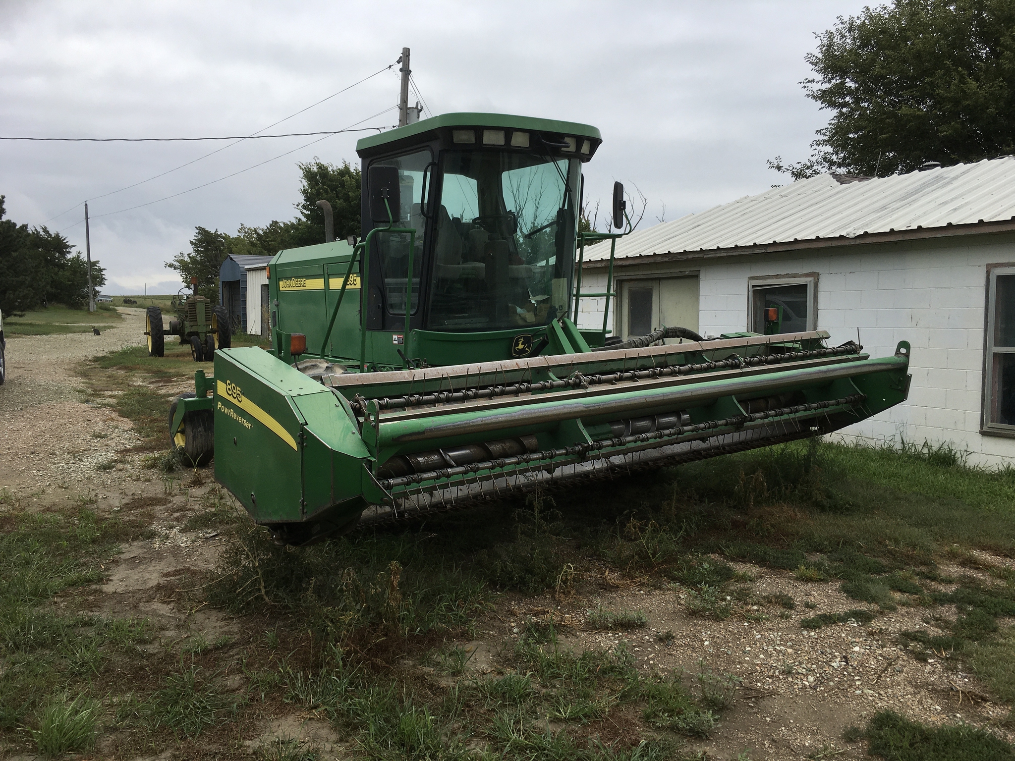 2002 John Deere 4895 Image 4