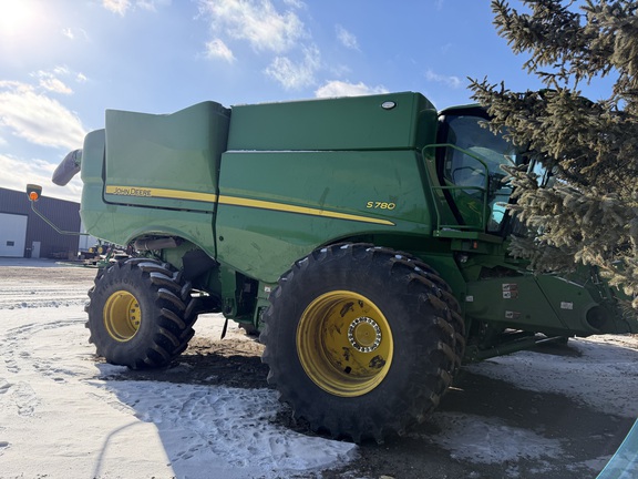  John Deere S780