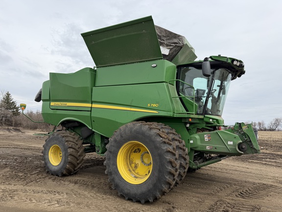  John Deere S780
