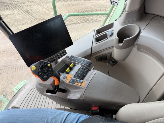 2024 John Deere S780 - Photo43