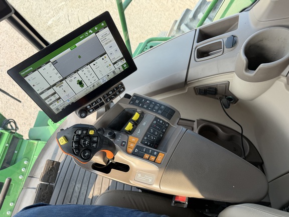 2024 John Deere S780 - Photo38