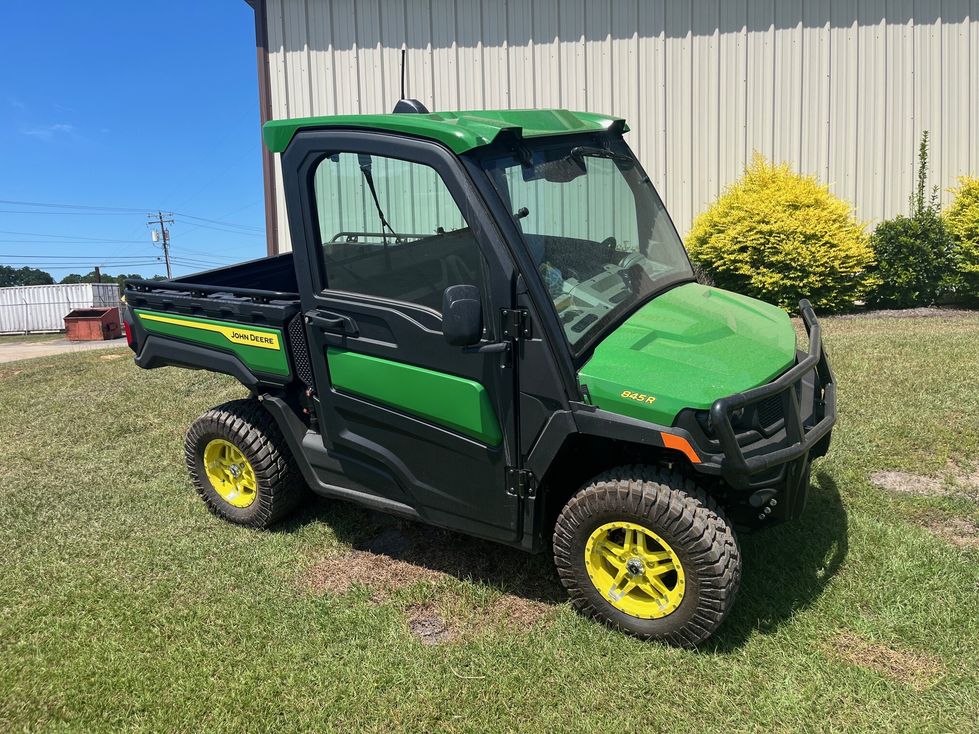 2025 John Deere 845R Image 2