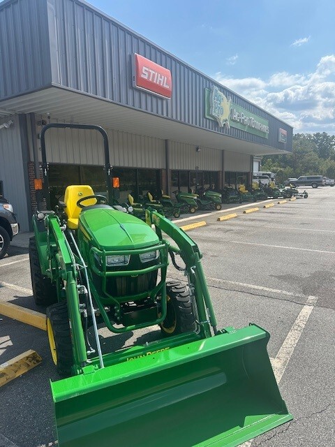 2025 John Deere 2032R Image 1