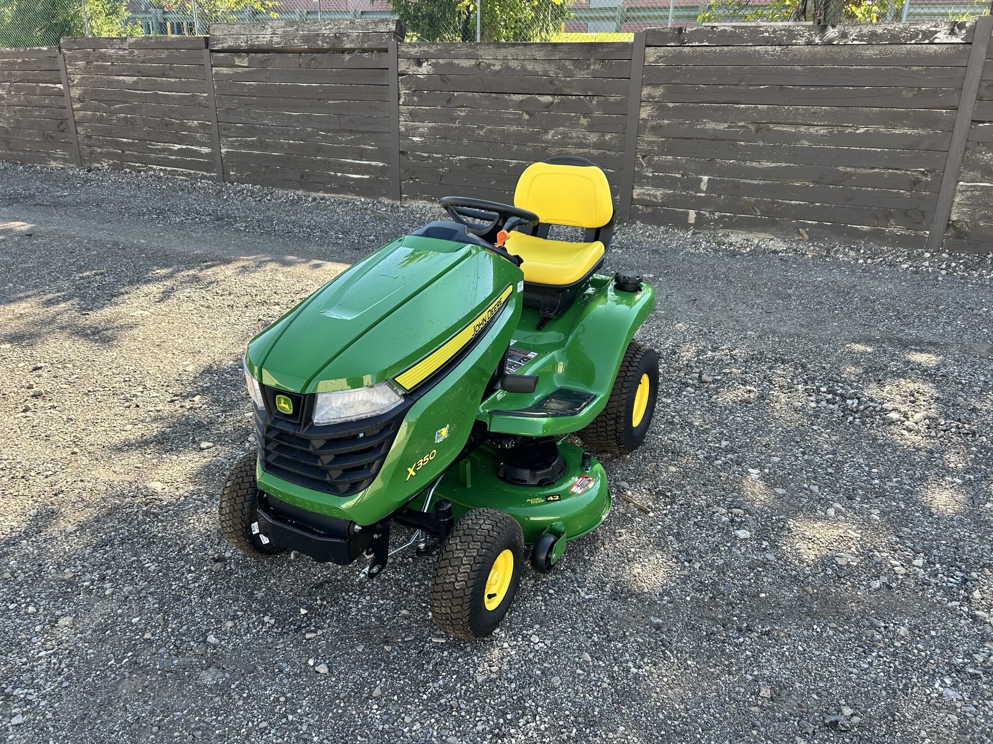 2025 John Deere X350 Image 1