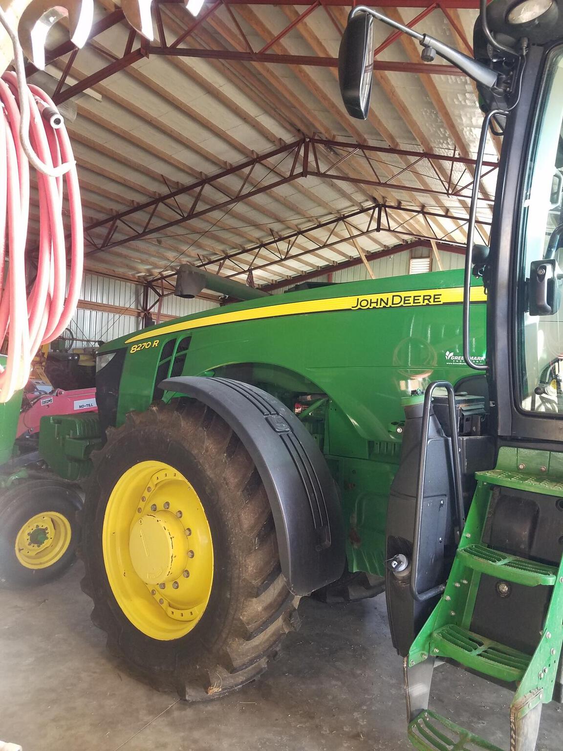 2015 John Deere 8270R Image 2