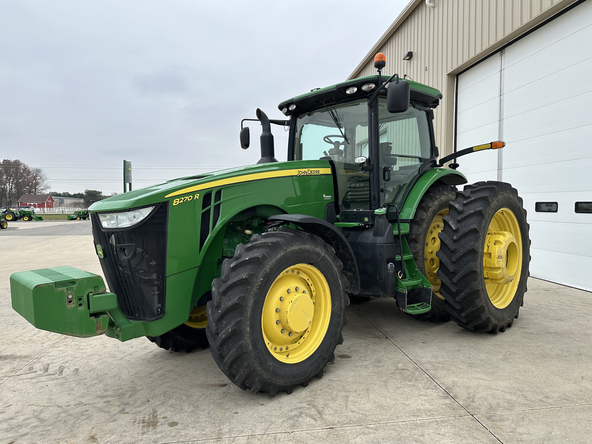 2015 John Deere 8270R Image 5