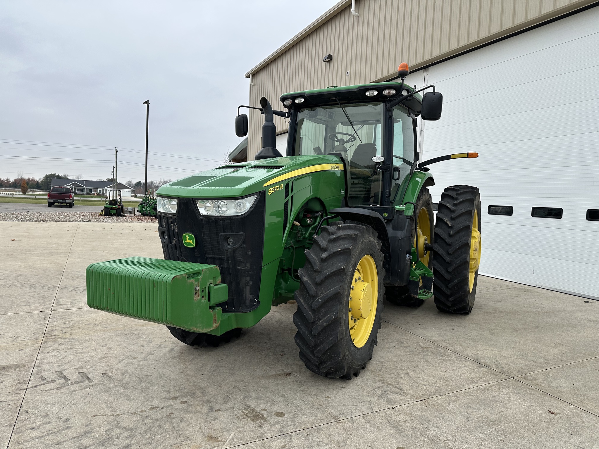 2015 John Deere 8270R Image 3