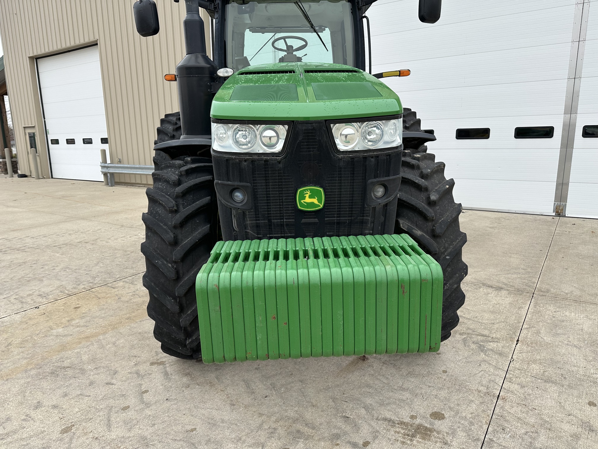 2015 John Deere 8270R Image 18