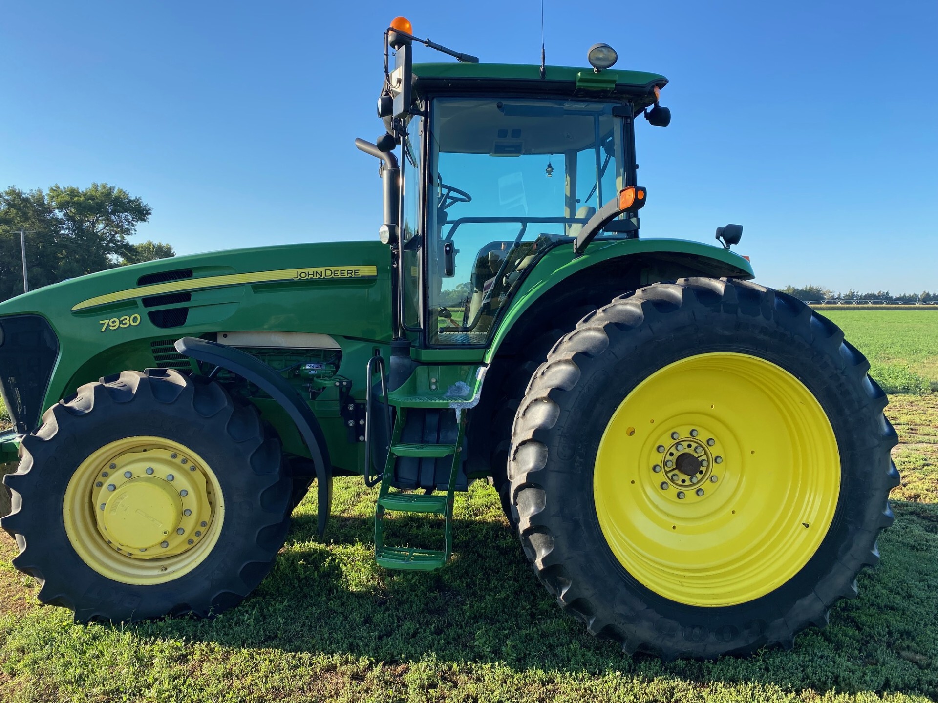 2010 John Deere 7930 Image 5