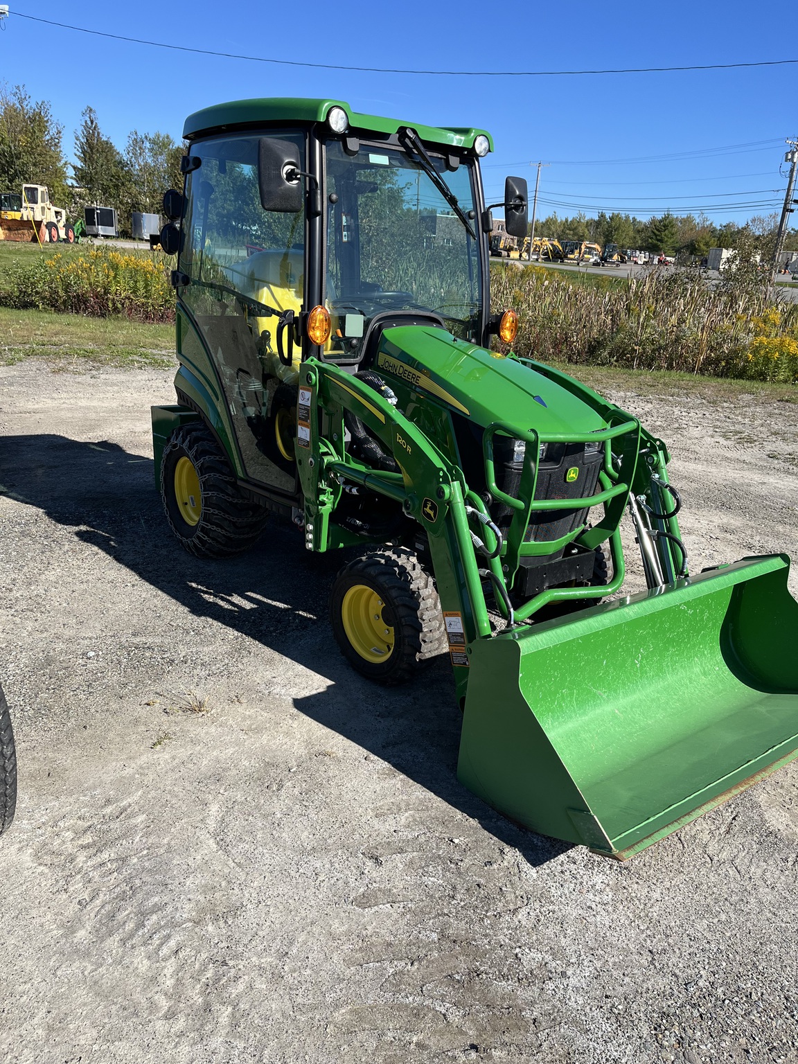 2024 John Deere 1025R Image 1