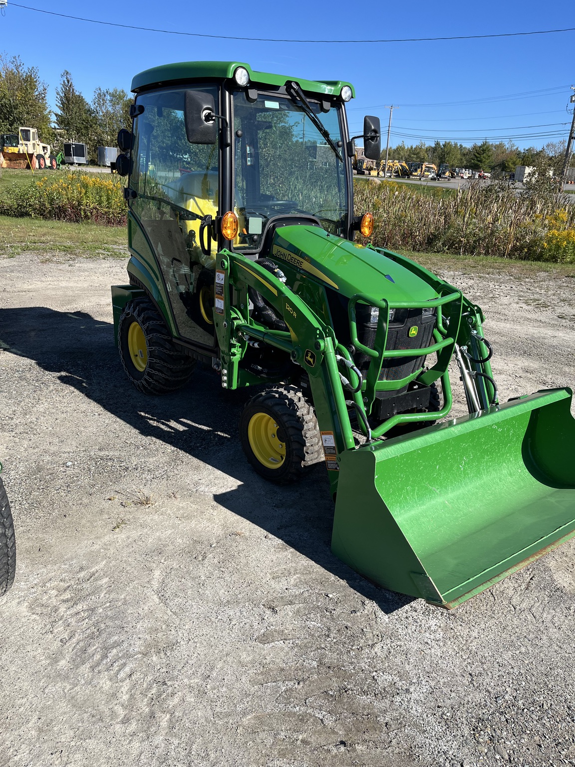 2024 John Deere 1025R Image 5