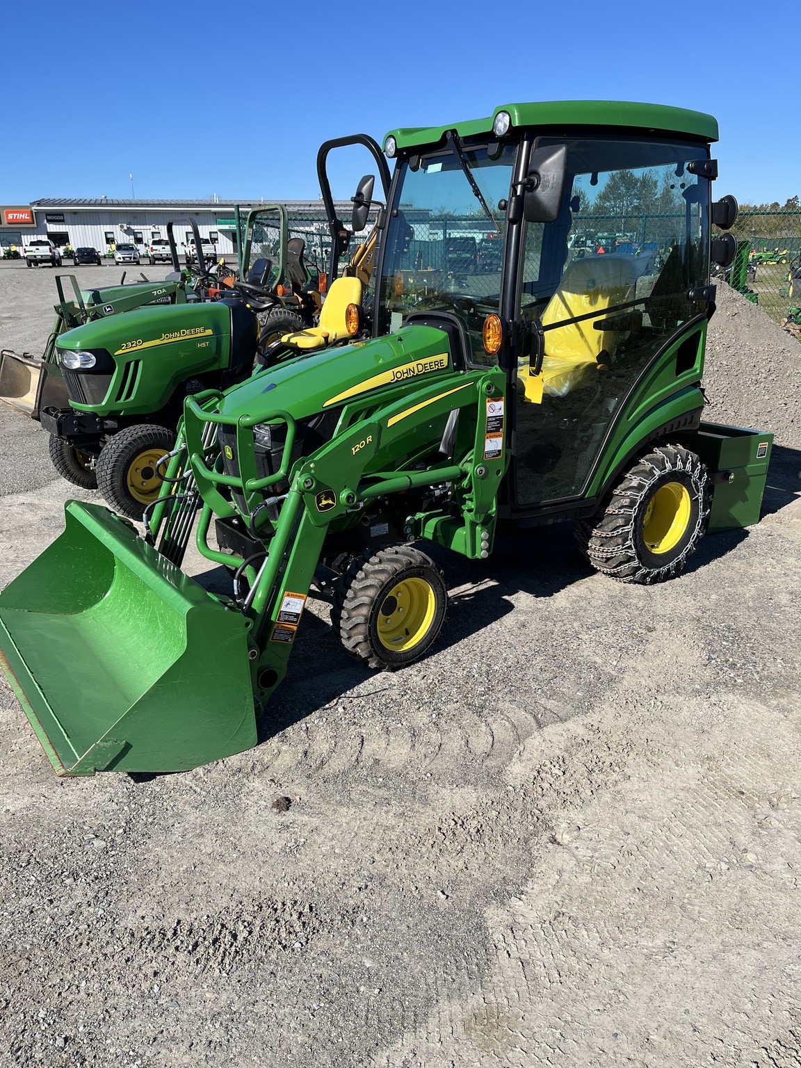 2024 John Deere 1025R Image 2