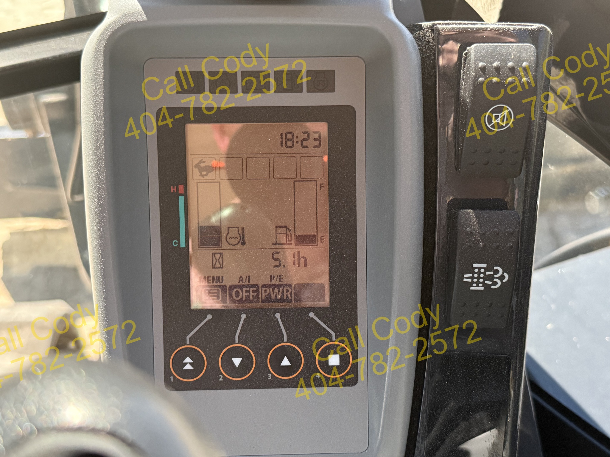 2025 John Deere 60 P Image 5