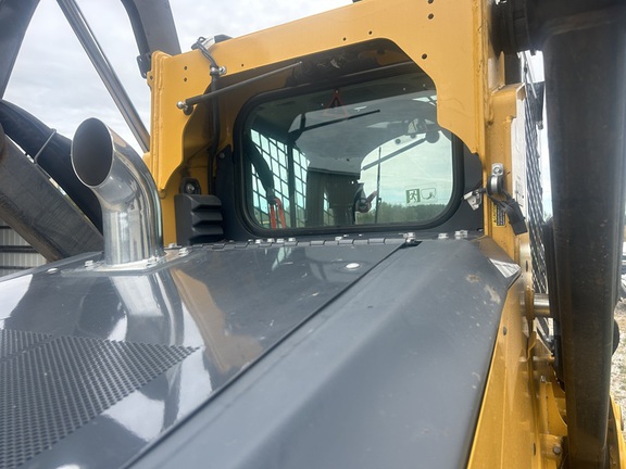 Photo of 2024 John Deere 333G