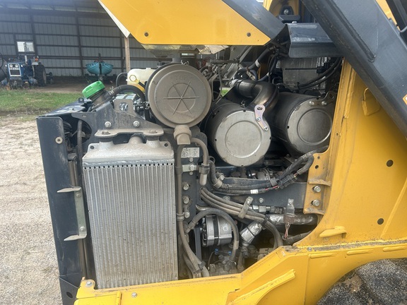 Photo of 2024 John Deere 333G