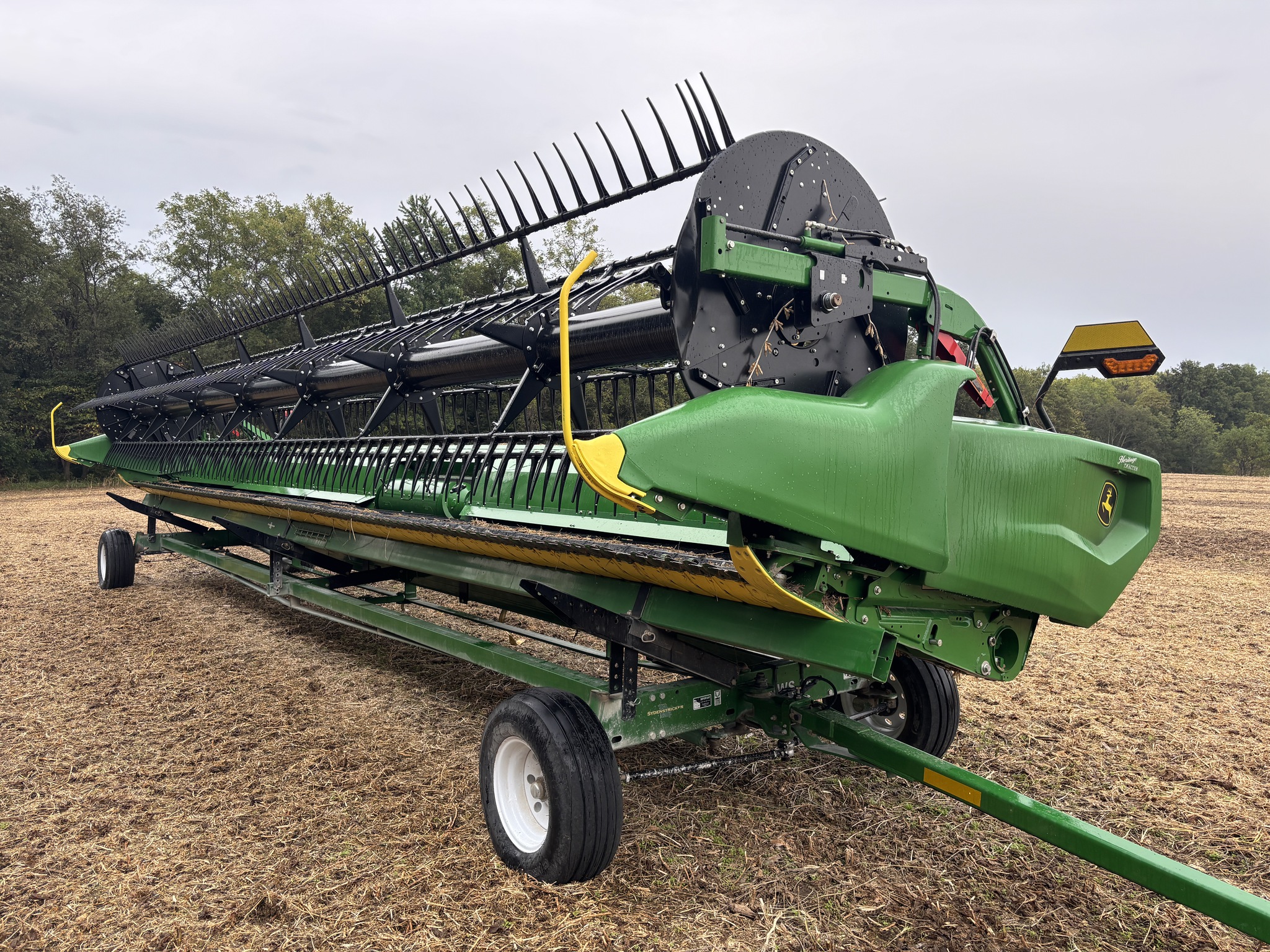 2025 John Deere RDF 35 at Heritage Tractor in Rockport, IL