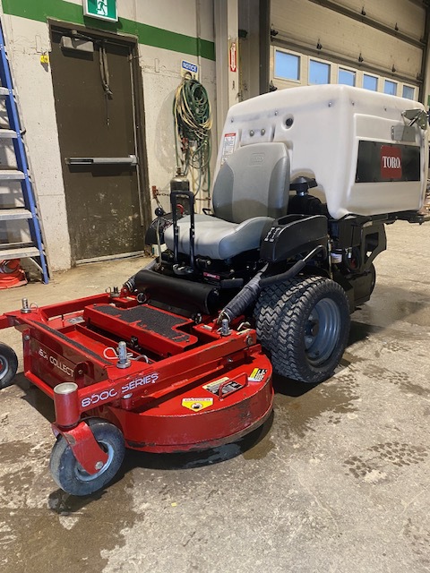 2014 Toro 8000 Image 2
