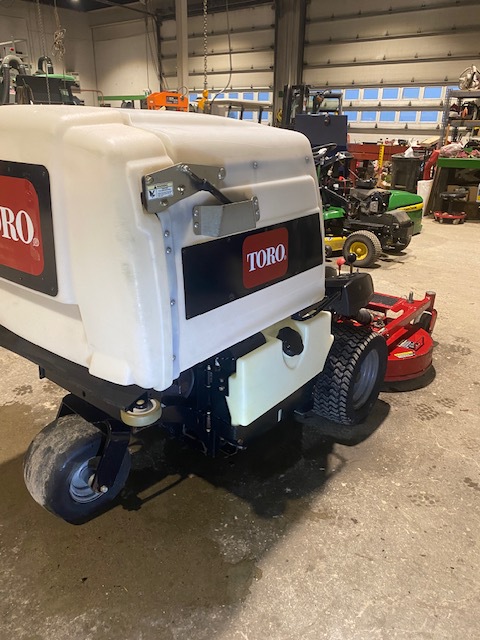 2014 Toro 8000 Image 3