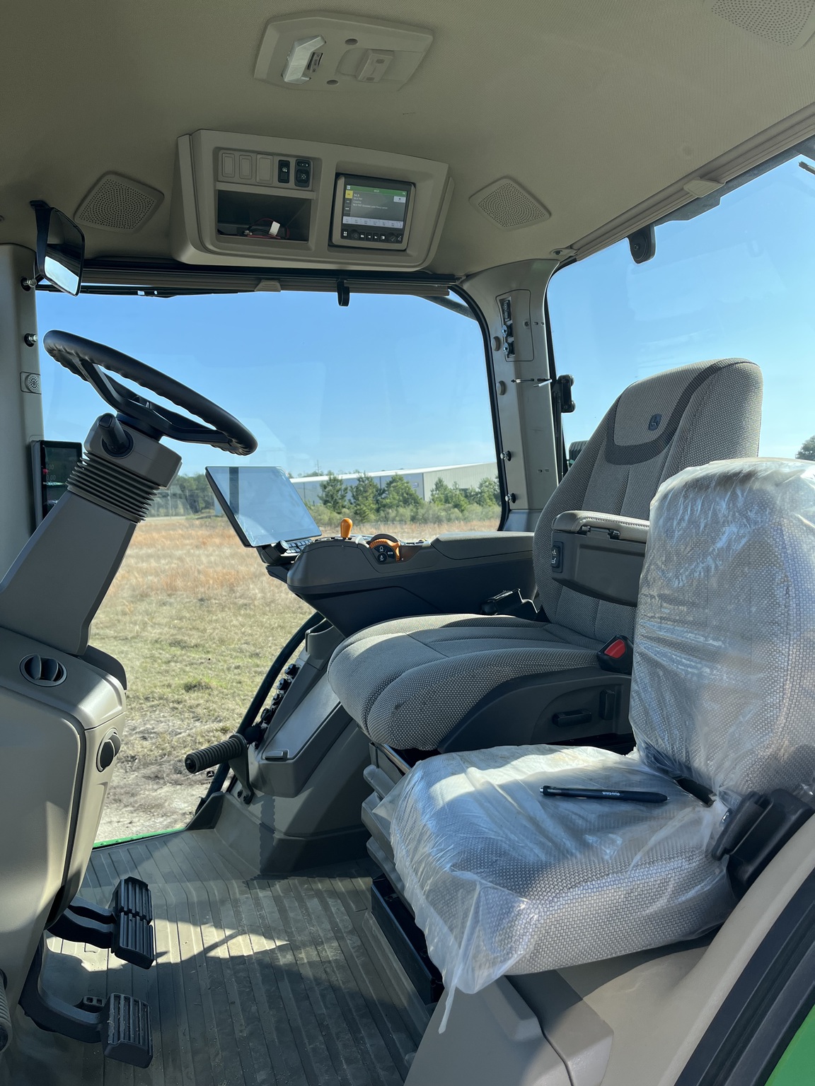 2024 John Deere 8R 280 Image 6