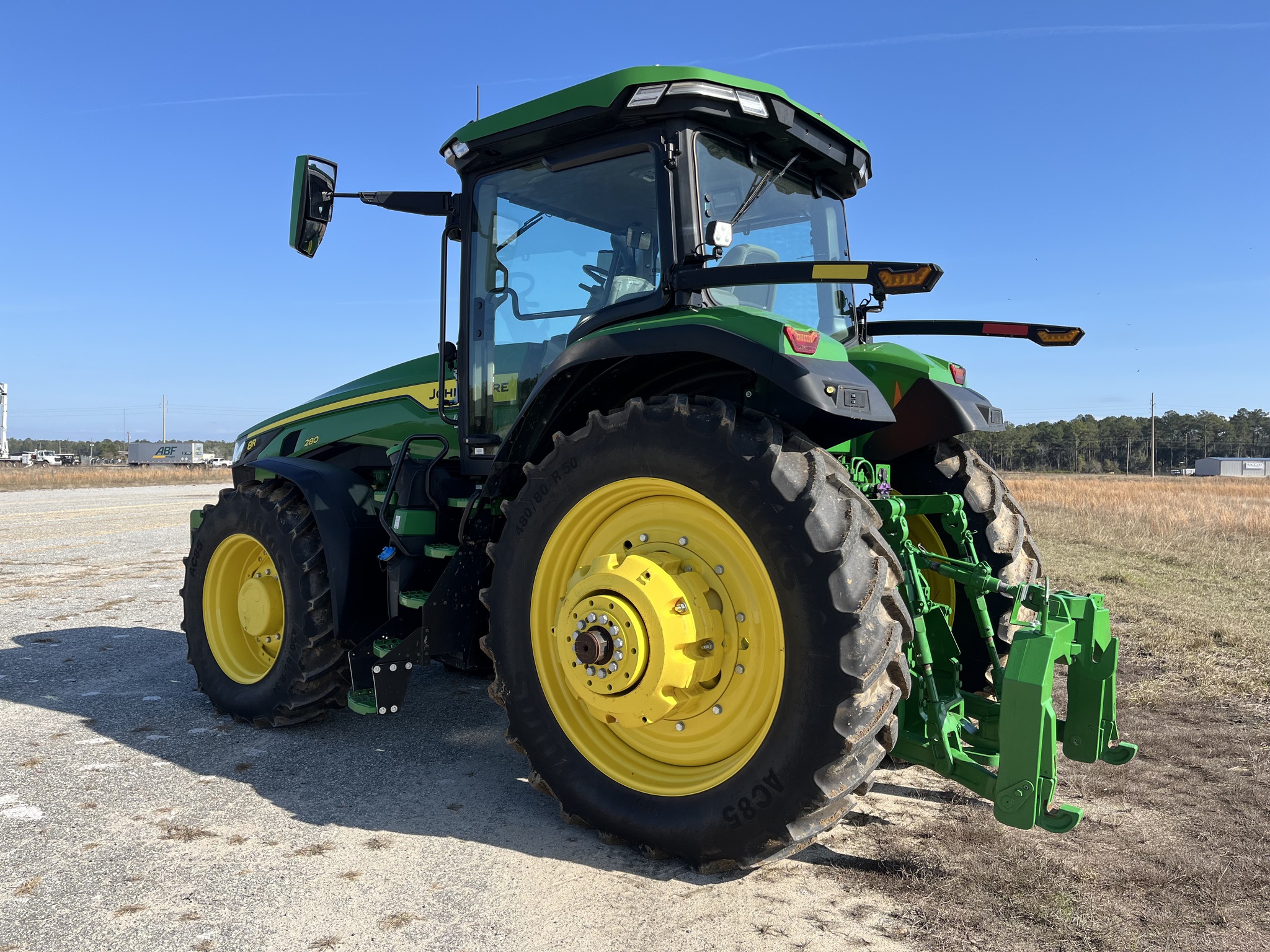 2024 John Deere 8R 280 Image 3