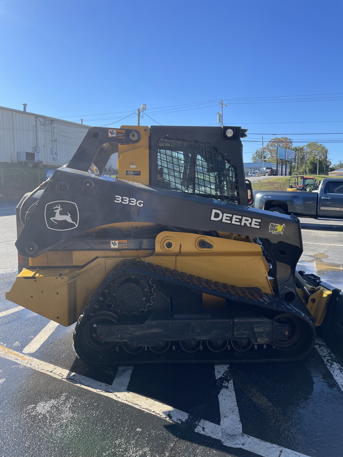 2023 John Deere 333G Image 6