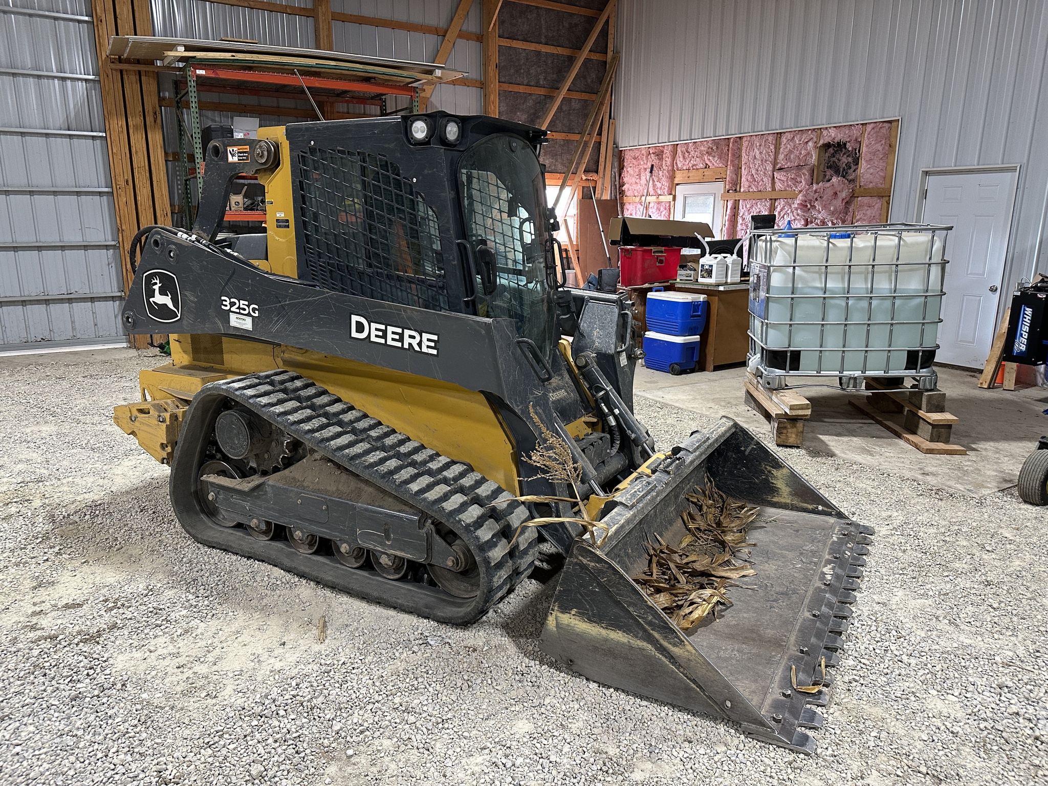 2020 John Deere 325G Image 3