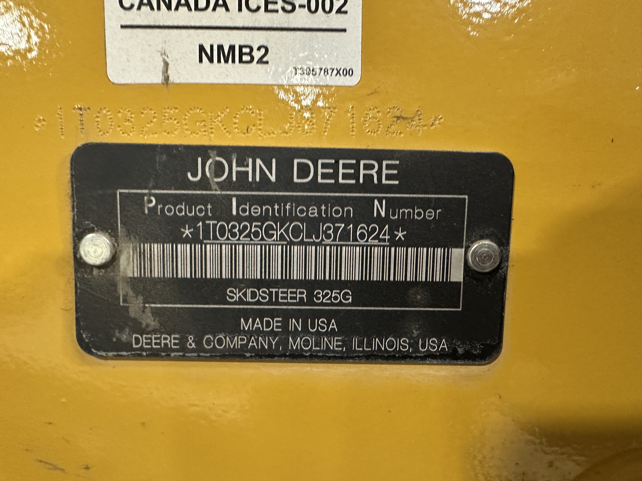 2020 John Deere 325G Image 13