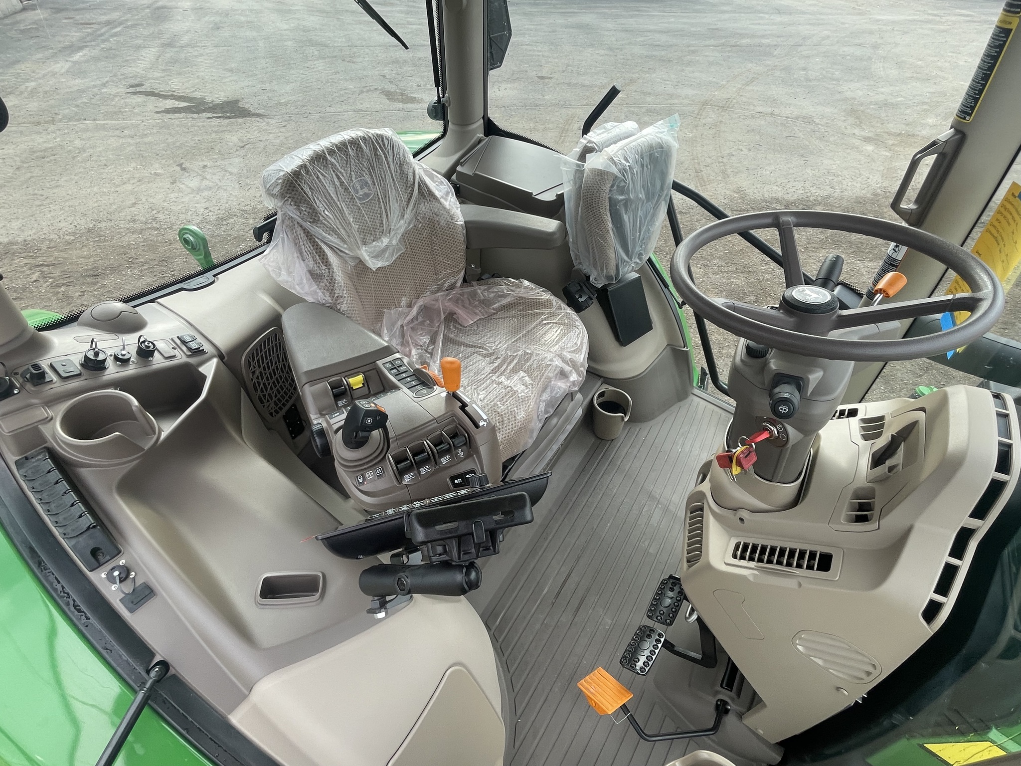 2024 John Deere 6R 120 Image 29