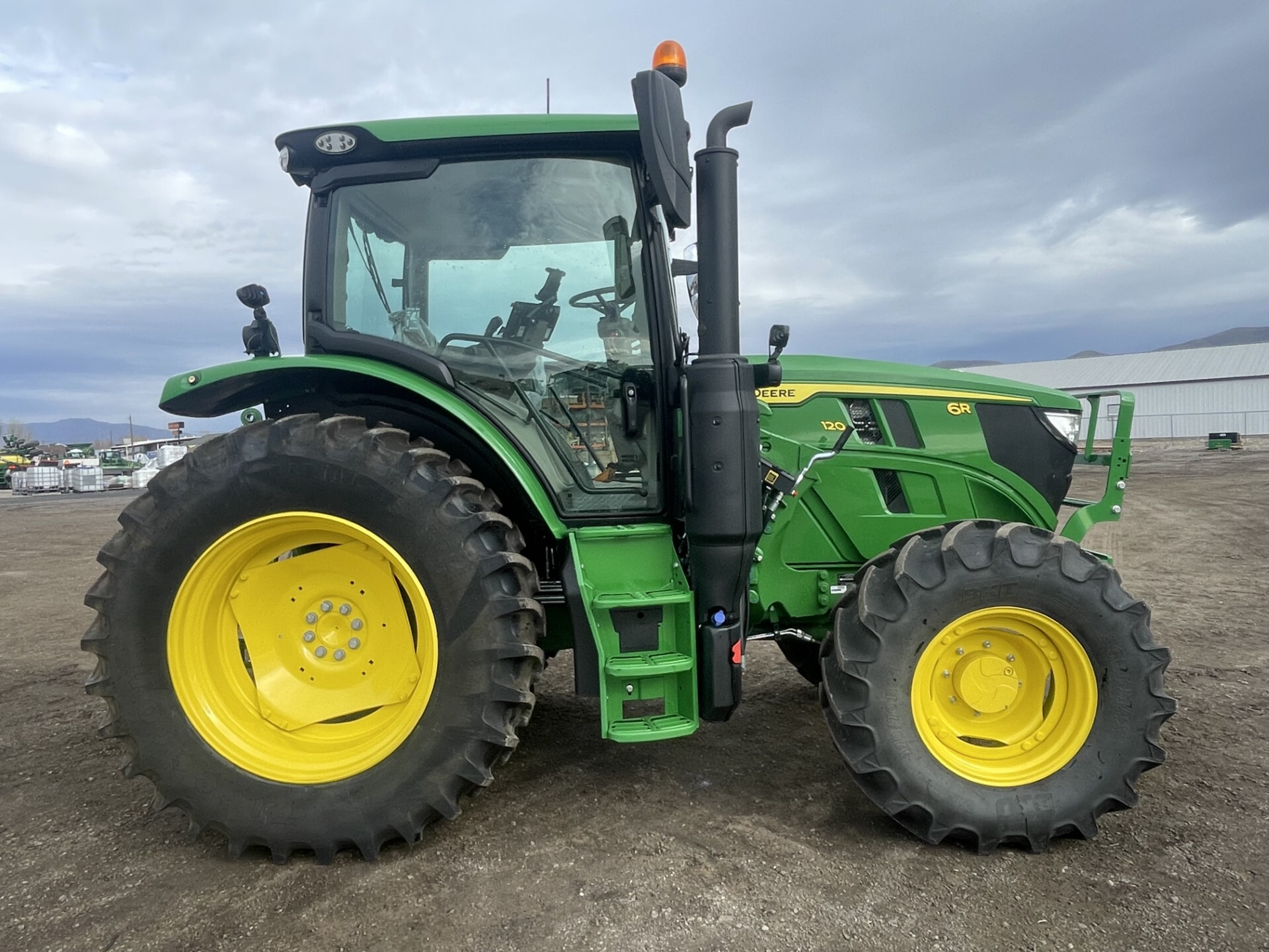 2024 John Deere 6R 120 Image 4