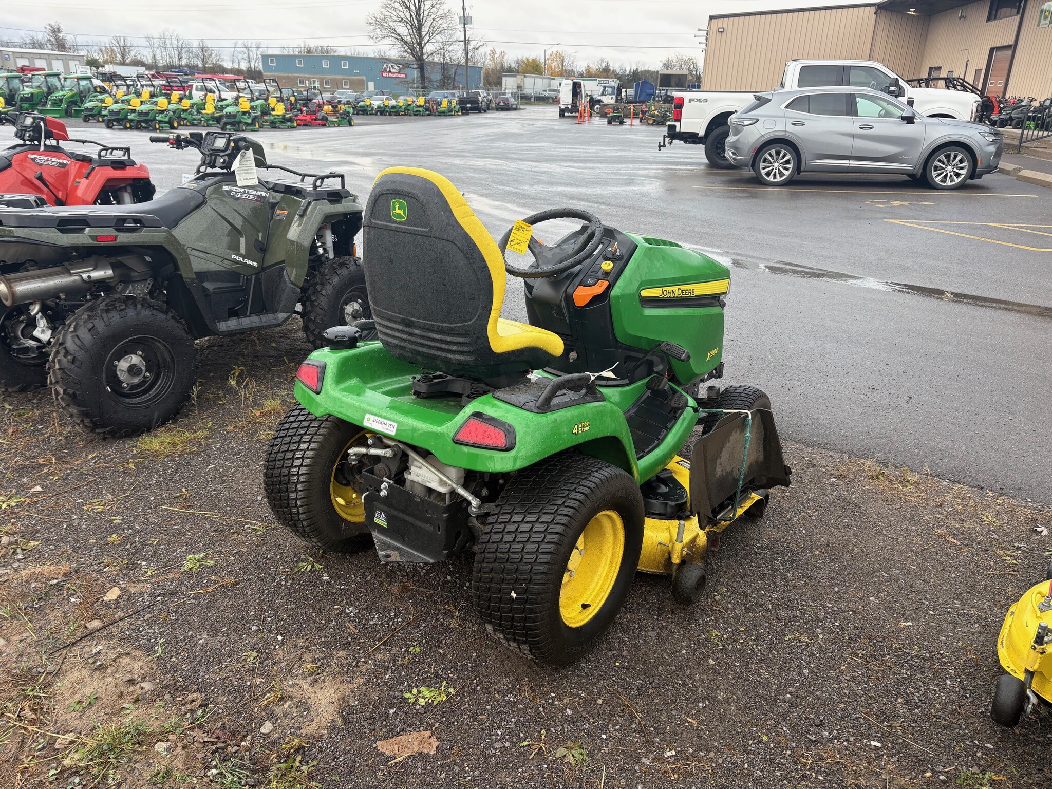 2019 John Deere X584 Image 4