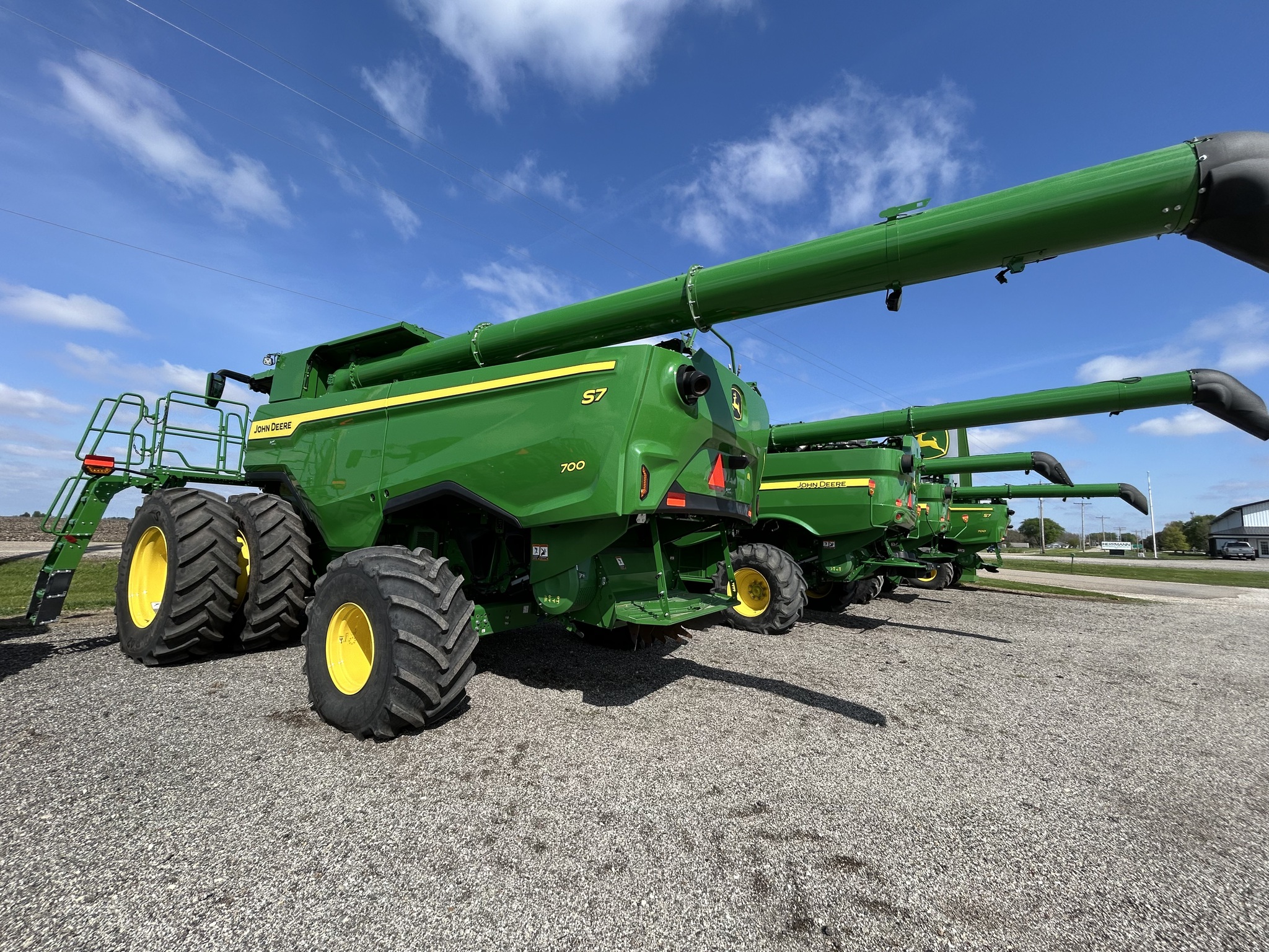  2025 John Deere S7 700 at Heritage Tractor in Brimfield, IL