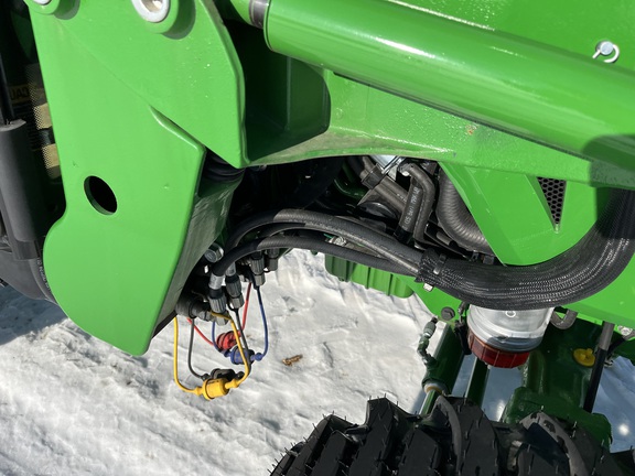 2025 John Deere 3046R - Photo20