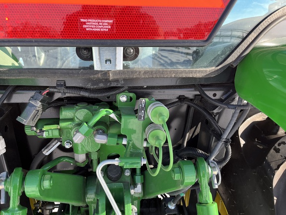 2025 John Deere 3046R - Photo22