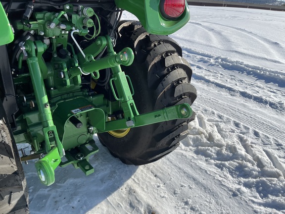 2025 John Deere 3046R - Photo25