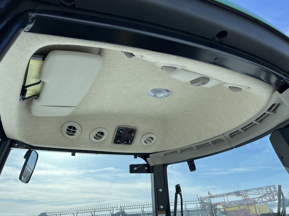 2025 John Deere 3046R - Photo26