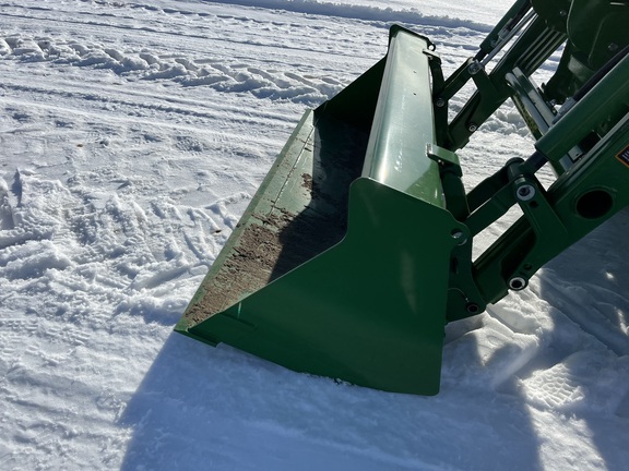 2025 John Deere 3046R - Photo31