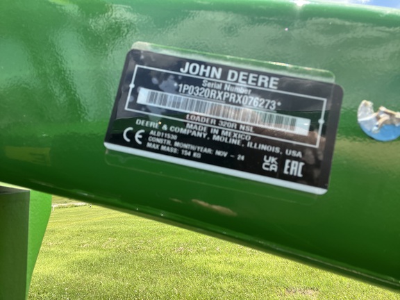 2025 John Deere 3046R - Photo33