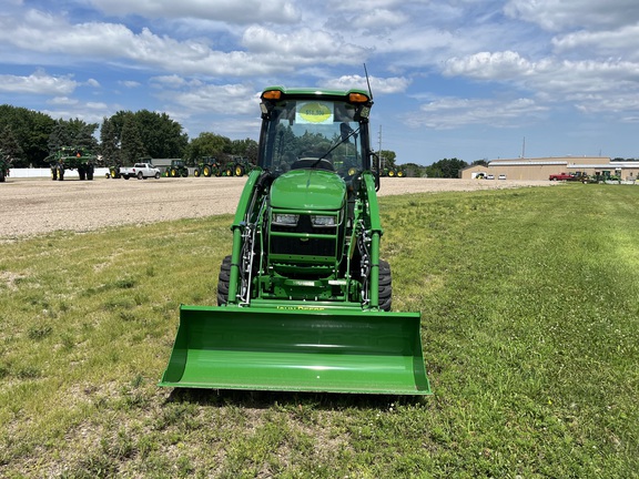 2025 John Deere 3046R - Photo2