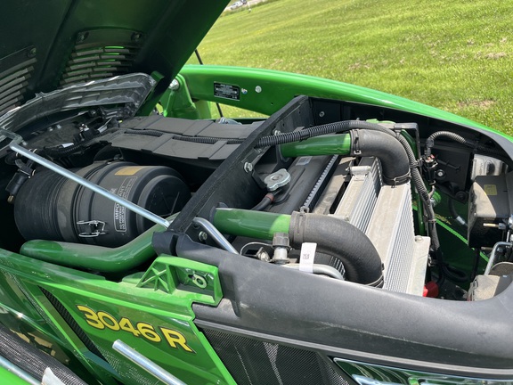 2025 John Deere 3046R - Photo19