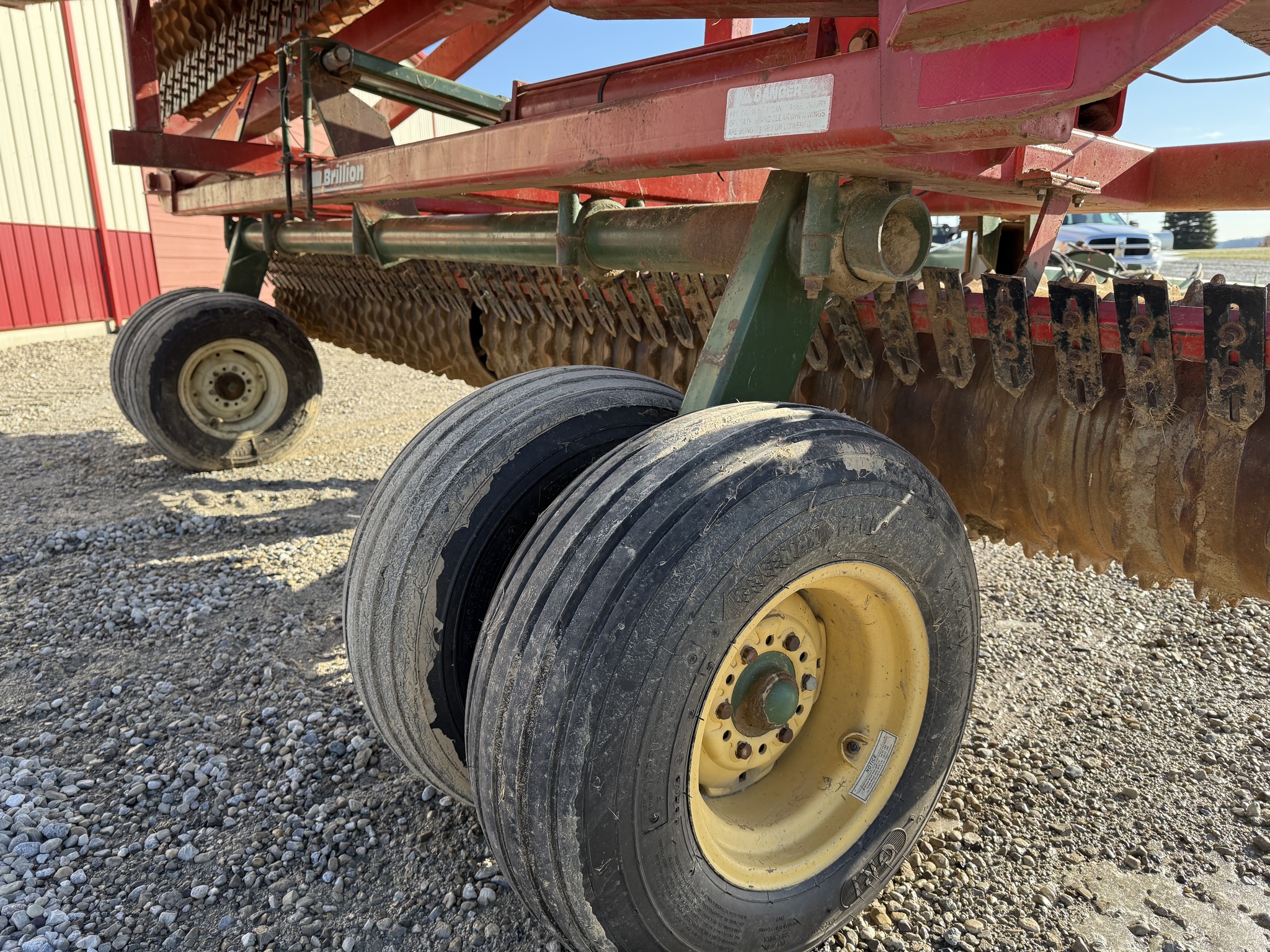 Brillion XXL-184 Image 23