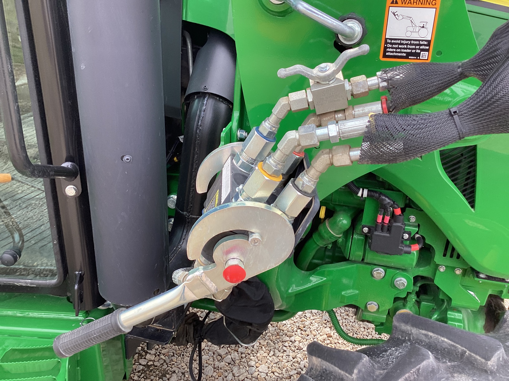 2024 John Deere 5075E Image 7