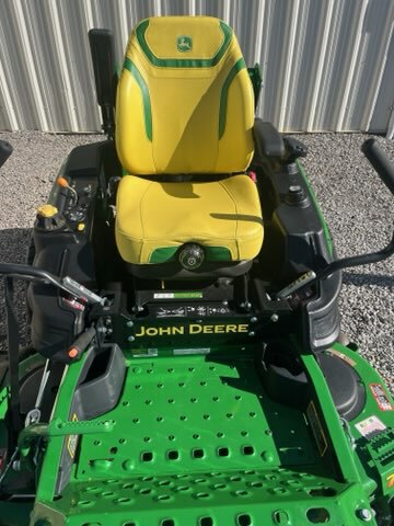 2024 John Deere Z960M Image 4